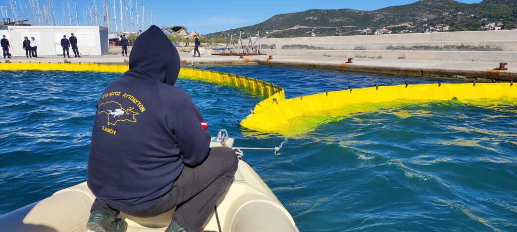 Εκπαίδευση φορέων και εθελοντών στην αντιμετώπιση της θαλάσσιας ρύπανσης στη Σάμο Εκπαίδευση φορέων και εθελοντών στην αντιμετώπιση της θαλάσσιας ρύπανσης στη Σάμο