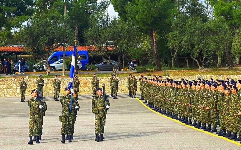 Καλαμάτα: Ορκωμοσία νεοσυλλέκτων οπλιτών στο 9ο Σύνταγμα Πεζικού ύστερα από 5,5 χρόνια (φωτογραφίες)