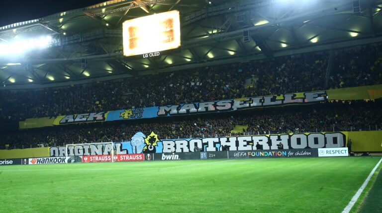 H UEFA επέβαλε “λουκέτο” σε εξέδρα της OPAP Arena με διετή αναστολή