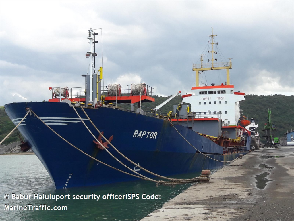 Λέσβος – Βύθιση φορτηγού πλοίου: Σε πλήρη εξέλιξη οι έρευνες για τον εντοπισμό των μελών του πληρώματος