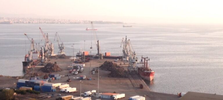 Σημαντική καθυστέρηση η επαναπροκήρυξη της διαγωνιστικής διαδικασίας για τον 6ου προβλήτα στο Λιμάνι της Θεσσαλονίκης.