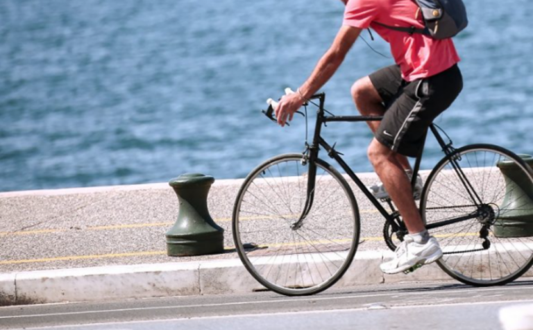 Ποδήλατο και ηλεκτρικό πατίνι: Οι εναλλακτικές μορφές μετακίνησης με τα πολλαπλά οφέλη και τους κινδύνους στους δρόμους