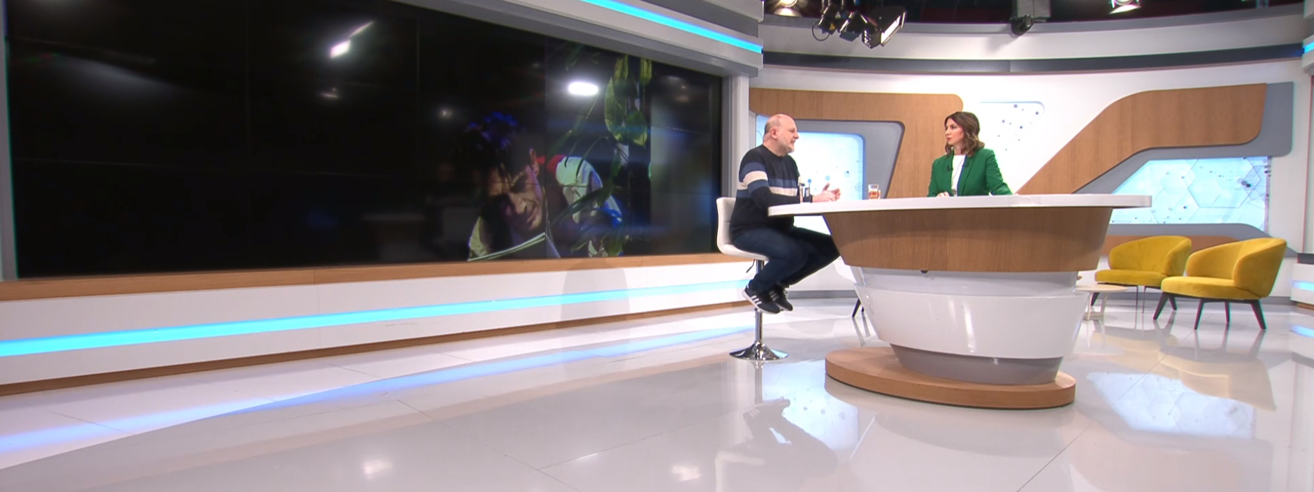 «Η Δωδέκατη νύχτα συν κάποιες ακόμα»: Μία εξωφρενική κωμωδία για τη γνώμη των  θεατρικών παραγωγών για τους καλλιτέχνες