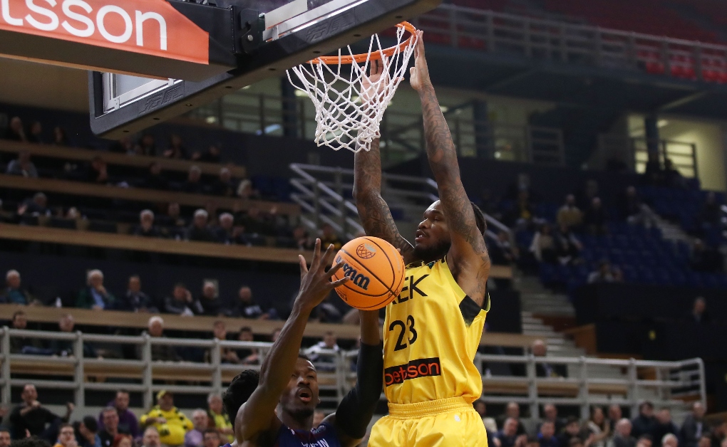 Δείτε τα highligfhts από τον αγώνα ΑΕΚ-Μαρούσι για την Basket League (video)