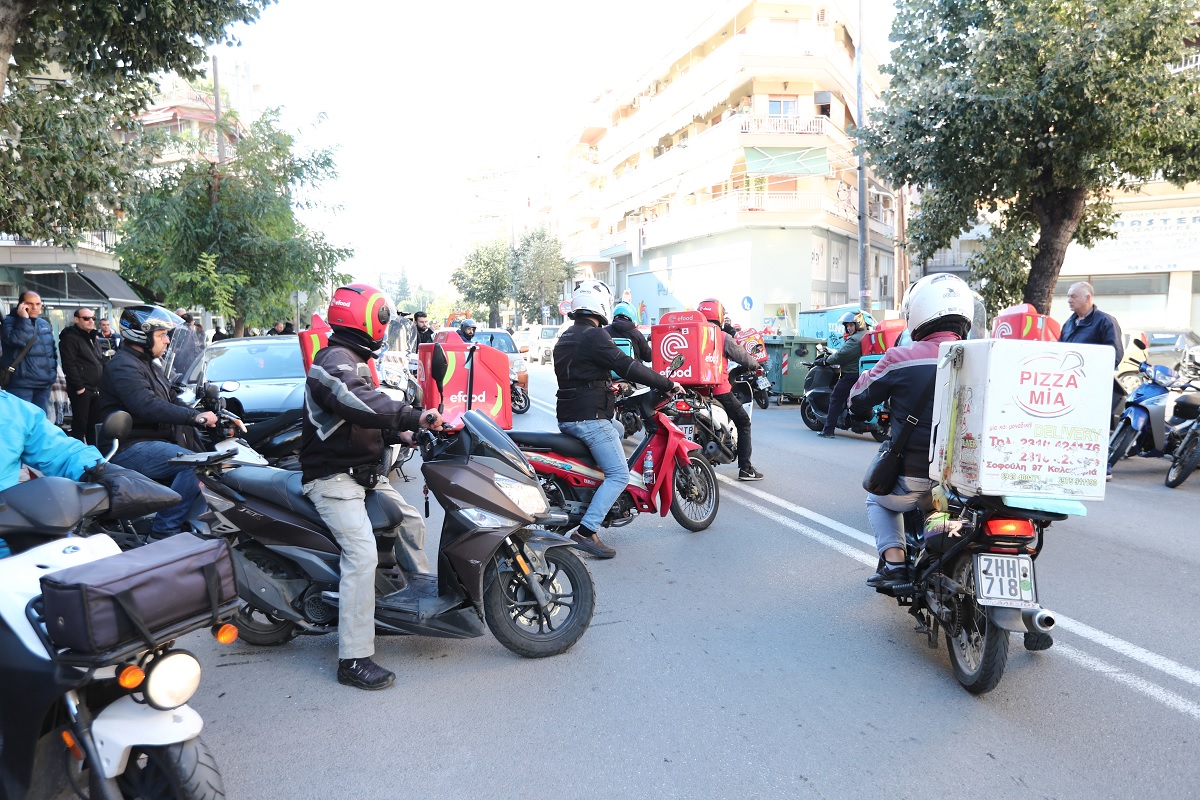 Γ. Στεφανάκης (Σωματείο Διανομέων) στο Πρώτο: Αφού δεν έχει νομοθετηθεί τίποτα γιατί οι επιχειρήσεις να ακολουθούν τις συστάσεις; (audio)