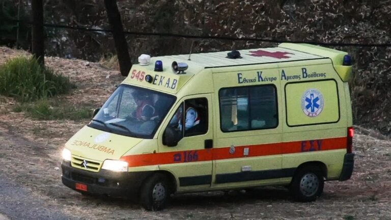 Λάρισα: Σοβαρή αλλά σταθερή η κατάσταση του 3χρονου αγοριού που παρασύρθηκε απο όχημα – Διασωληνώθηκε απο τους γιατρούς και θα μεταφερθεί στην ΜΕΘ (βίντεο)