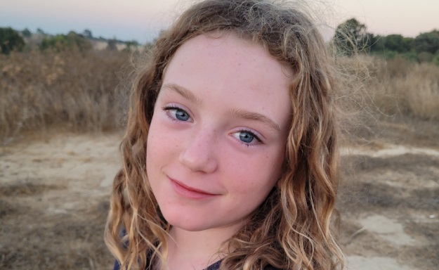 Έμιλι Χαντ: Απελευθερώθηκε η 9χρονη που θεωρούνταν νεκρή στο κιμπούτς Μπέρι