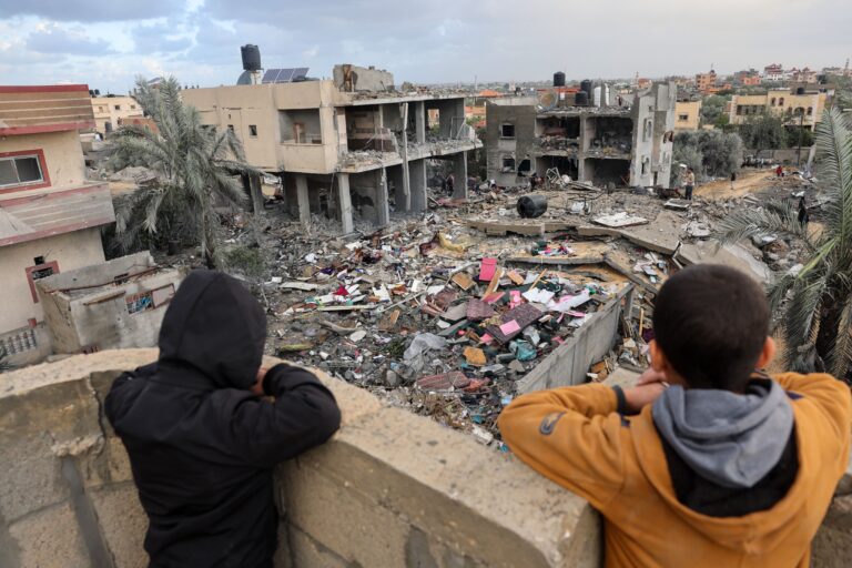 Πόλεμος Ισραήλ – Χαμάς: Αγωνία για ομήρους και αμάχους – Οι παρασκηνιακές διαπραγματεύσεις και τα αγκάθια
