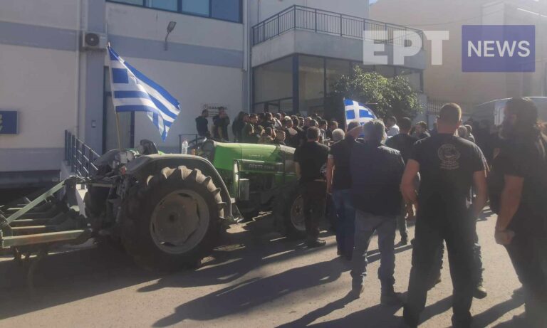 Ηράκλειο: Μηχανοκίνητη πορεία κτηνοτρόφων προς την Περιφέρεια – Υπό κατάληψη το υποκατάστημα ΟΠΕΚΕΠΕ (βίντεο)