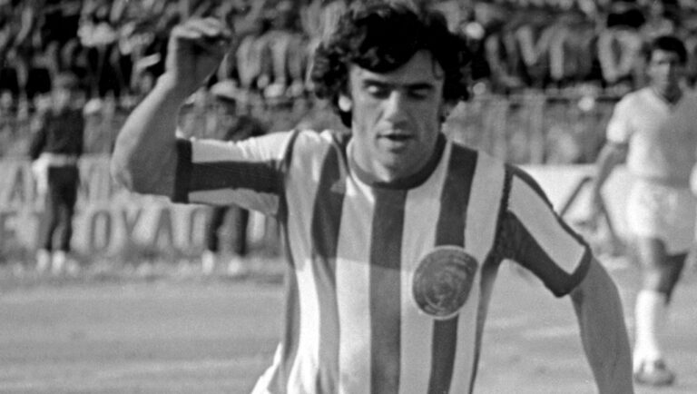 Πέθανε ο θρυλικός άσος του Ολυμπιακού Νίκος Γιούτσος