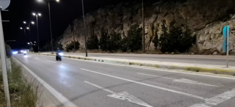 Λεωφόρος Ποσειδώνος: Δύο οδηγοί συνελήφθησαν επ΄αυτοφόρω σε κόντρες