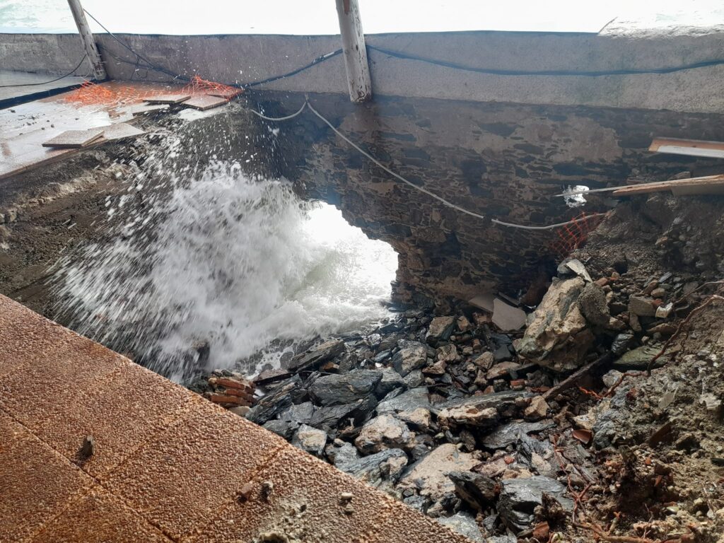 Λέσβος: Προβλήματα από τους θυελλώδεις ανέμους και τη βροχή