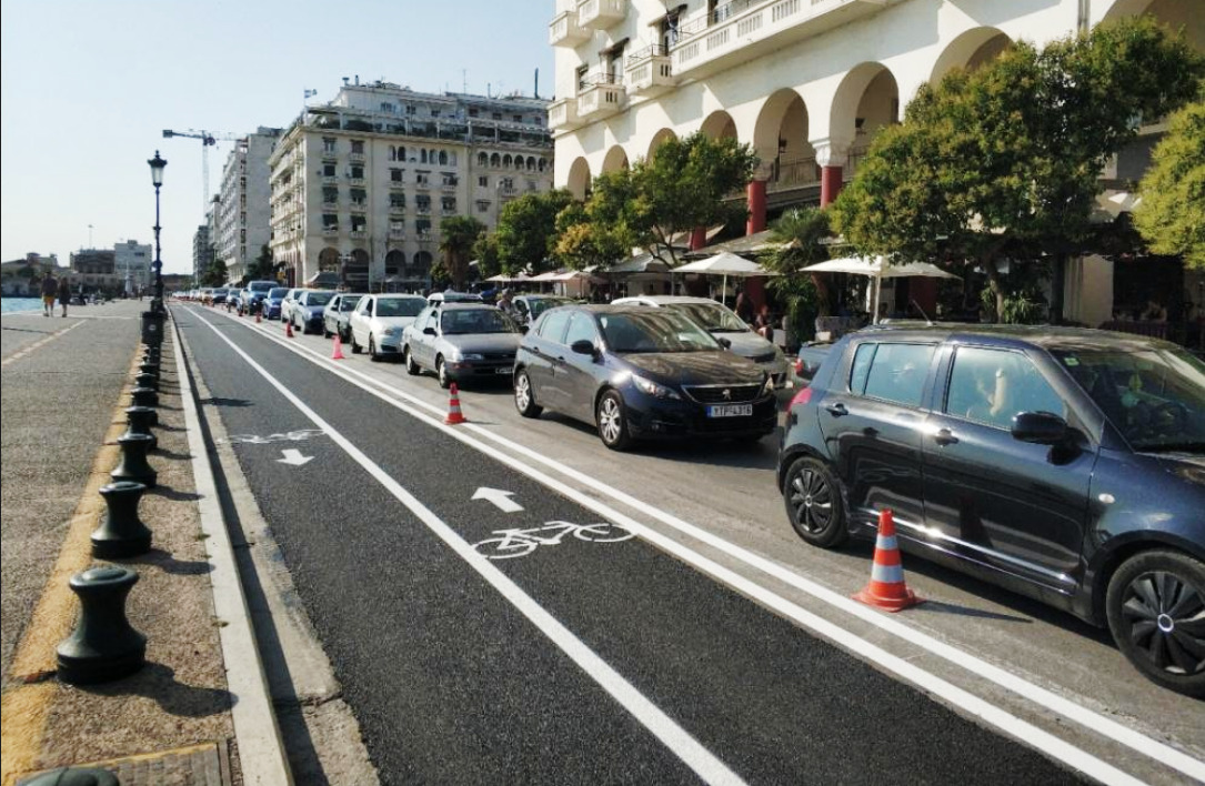 Ποδηλατικός Σύλλογος Θεσσαλονίκης: «Μέγα σφάλμα η κατάργηση του ποδηλατόδρομου στην Λεωφόρο Νίκης»