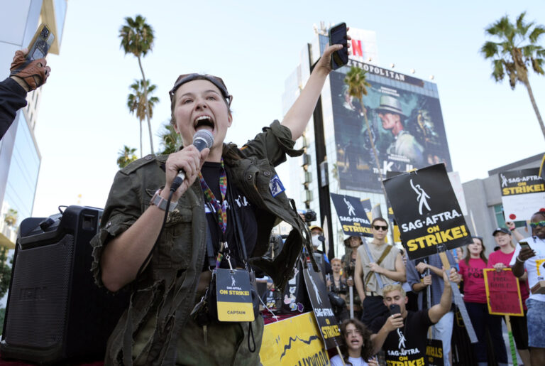 ΗΠΑ: Έληξε η απεργία στο Χόλιγουντ μετά από 118 ημέρες – Τι εξασφάλισαν οι ηθοποιοί με τη νέα τριετή συμφωνία