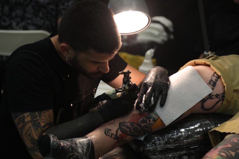 Balkan Thessaloniki Tattoo Convention: Ένα τατού αστέρι φωτίζει τις επιθυμίες των παιδιών