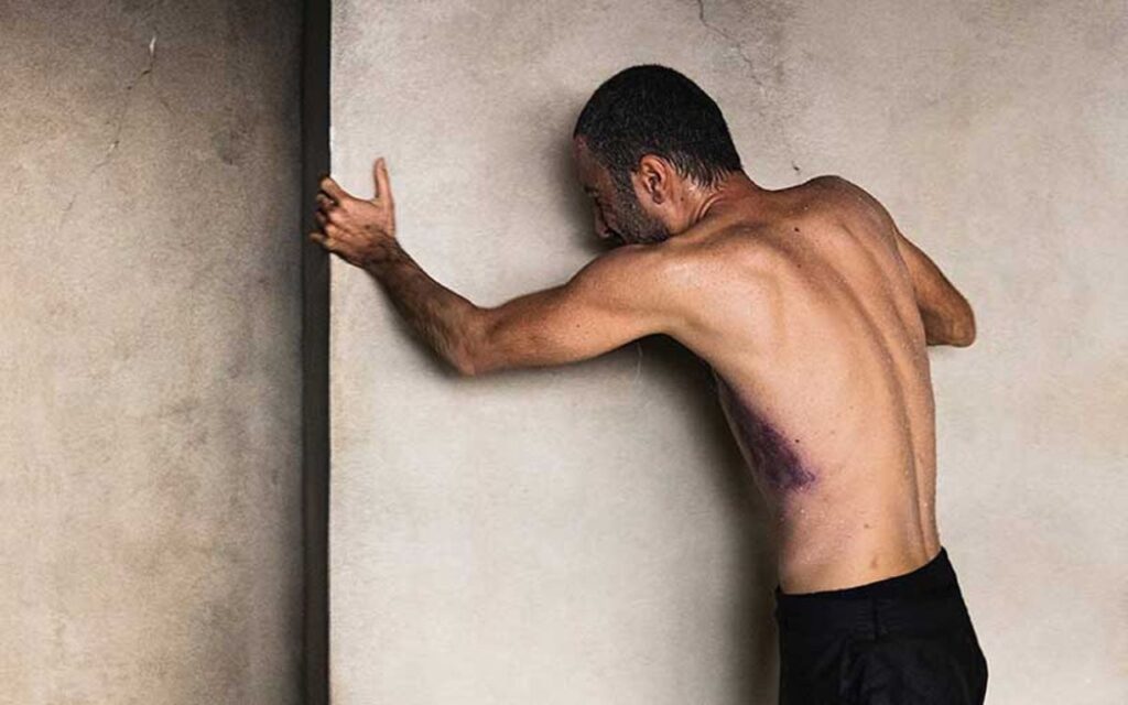 “Πέρα από τον τοίχο” στο Χατζηγιάννειο Πνευματικό Κέντρο Λάρισας