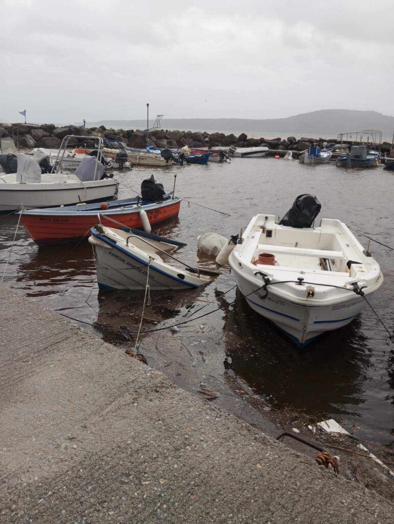 Λέσβος: Προβλήματα από τους θυελλώδεις ανέμους και τη βροχή