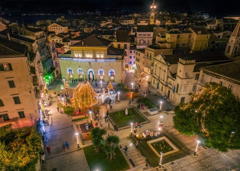 Κέρκυρα: Αντεγκλήσεις μεταξύ Δήμου, αντιπολίτευσης και νέας δημοτικής αρχής για το Χριστουγεννιάτικο παραμύθι