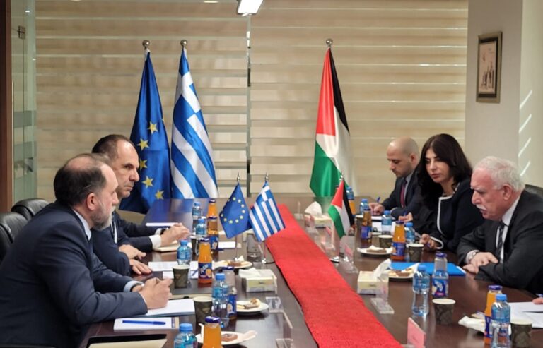 Επίσκεψη Γεραπετρίτη στη Ραμάλα – Συναντήθηκε με τον Παλαιστίνιο πρωθυπουργό Μ. Σταγιέχ