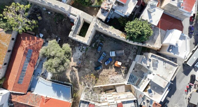 Καβάλα: Εργασίες ανάπλασης στο οικόπεδο Κρέη