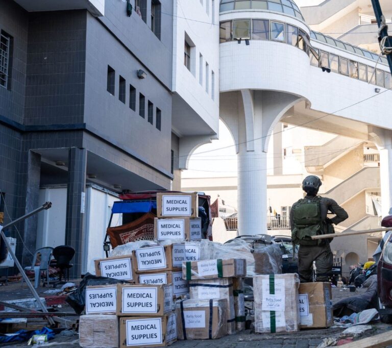 Γάζα: Ο ισραηλινός στρατός αποσύρθηκε από το νοσοκομείο Αλ Σίφα (υπουργείο Υγείας της Χαμάς)