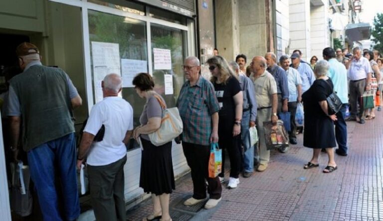 ΕΛΣΤΑΤ: Μειώθηκε κατά 0,5% ο πληθυσμός της Ελλάδας σε σχέση με πέρυσι – To 22,9% είναι 65 ετών και άνω