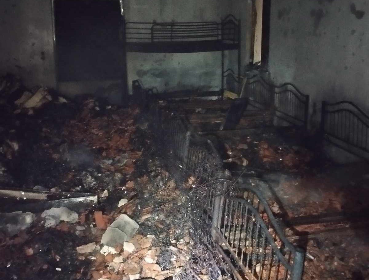 Ηλεία: Αγωνία για 90χρονη στα Μυρώνια – Κάηκε ολοσχερώς το σπίτι της