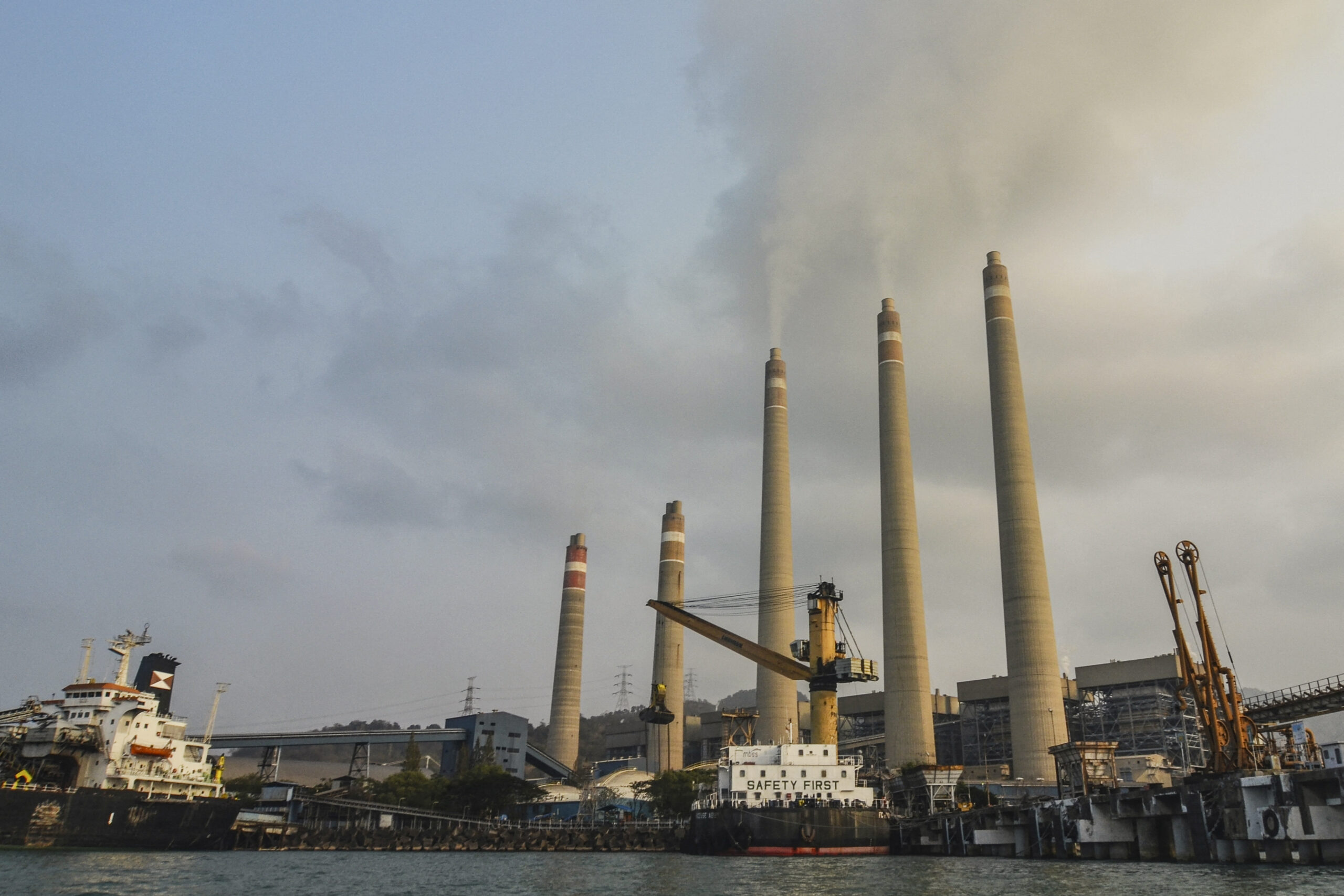 COP28: Το μέλλον των ορυκτών καυσίμων στο τραπέζι των διαπραγματεύσεων