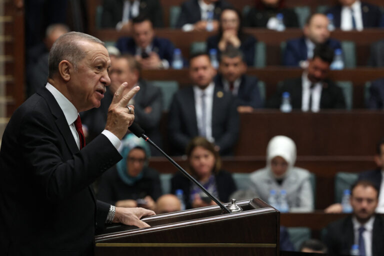 Ερντογάν στην «Καθημερινή»: Υπάρχουν  αλληλένδετα θέματα που πρέπει να λυθούν στη διεθνή δικαιοσύνη εκτός από υφαλοκρηπίδα και ΑΟΖ