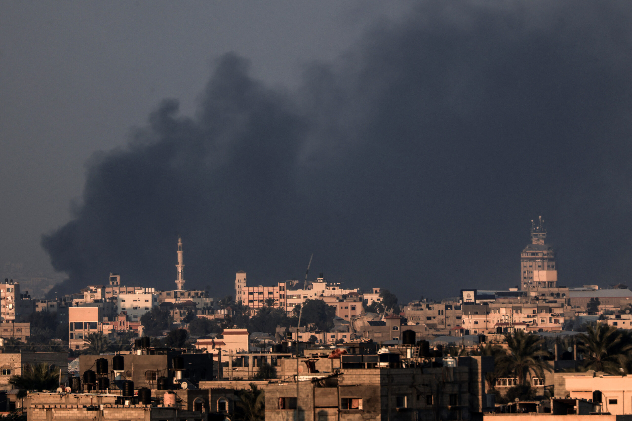 Γάζα: Ισραηλινό σφυροκόπημα στην Χαν Γιουνίς – Παλαιστίνη: Στους 200 οι νεκροί μέσα σε 24 ώρες