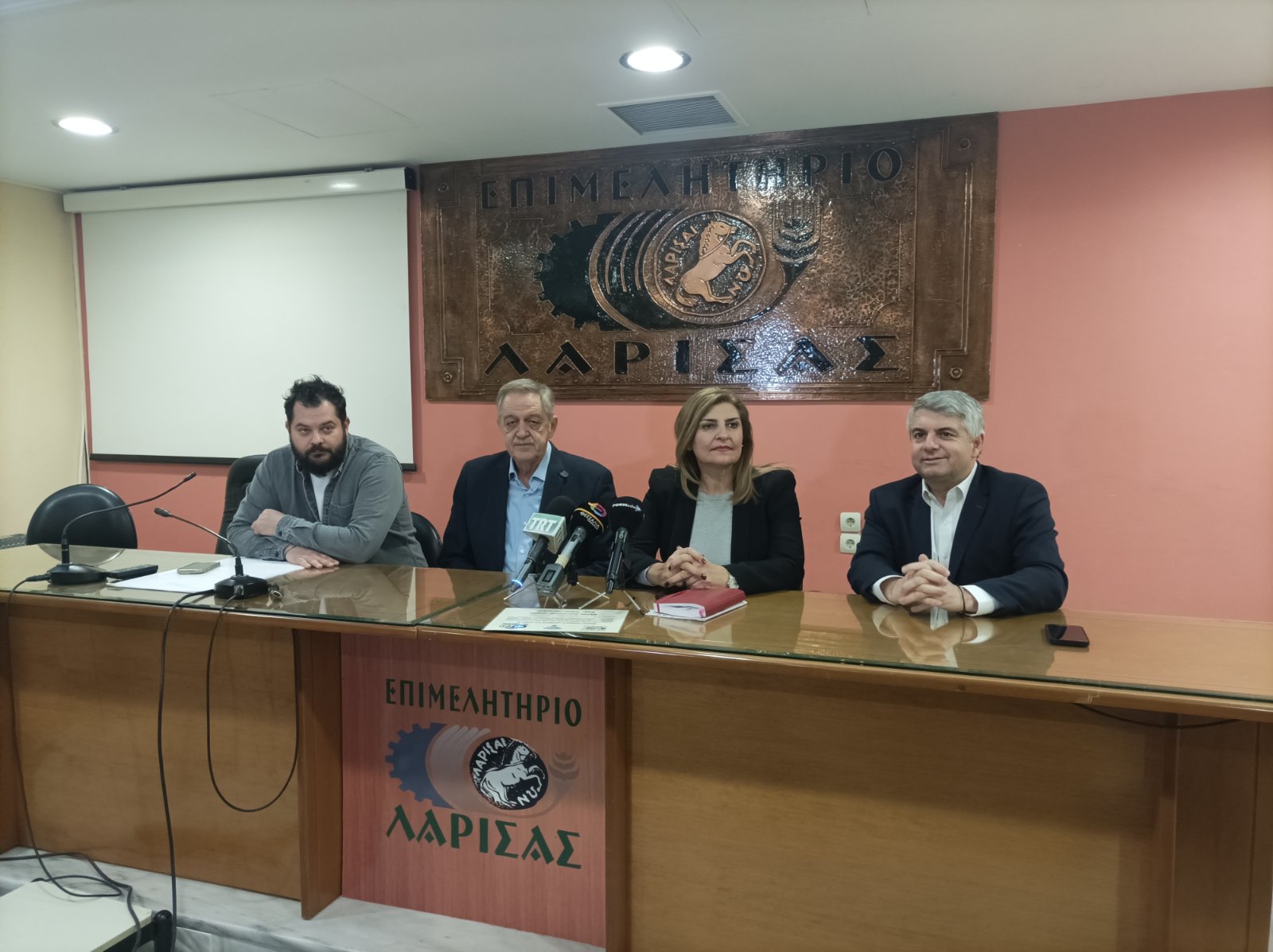 Κλιμάκιο ΠΑΣΟΚ στη Λάρισα: Απόλυτη η καταστροφή, ίδιες οι εικόνες με αυτές μια εβδομάδα μετά τις πλημμύρες