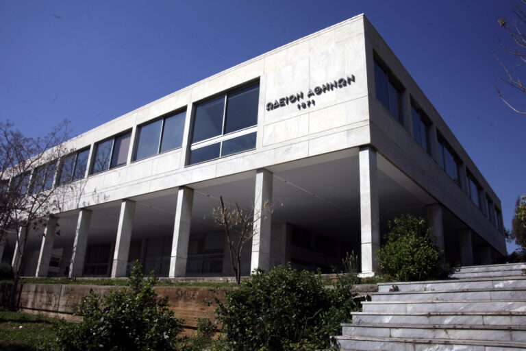 Χριστουγεννιάτικες μελωδίες στο Ωδείο Αθηνών από τη Φιλαρμόνια Ορχήστρα στις 22/12