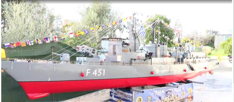 Τα «αγιοβασιλιάτικα καραβάκια»: Το έθιμο με το οποίο τιμούν τους ναυτικούς παραμονή Πρωτοχρονιάς στη Χίο