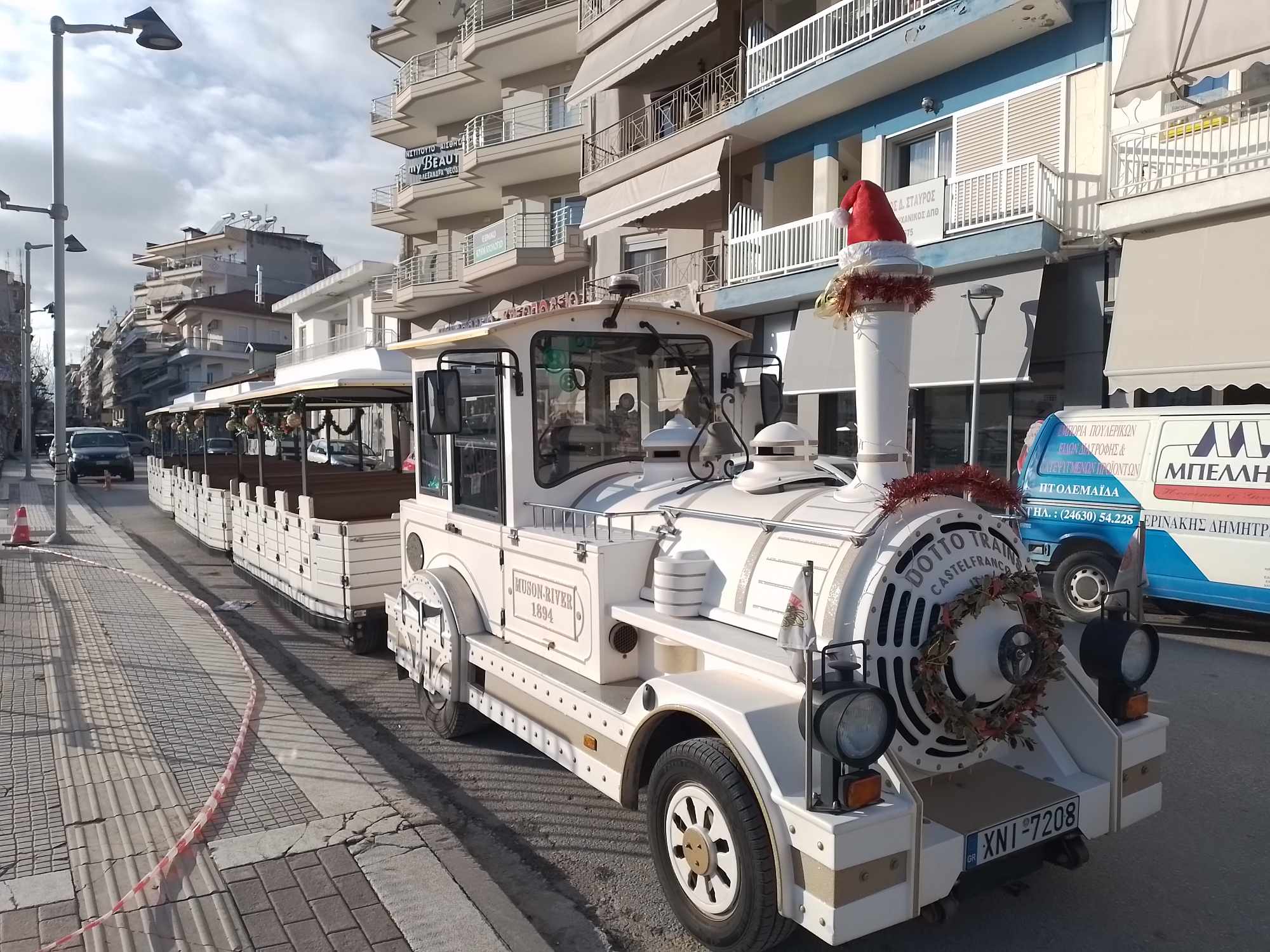 Πτολεμαΐδα: Ξεκίνησε τα δρομολόγιά του το Χριστουγεννιάτικο τρένο