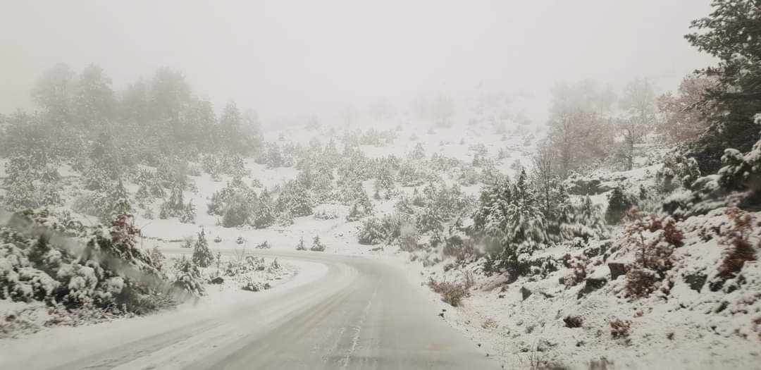 Δυτική Μακεδονία: Η κατάσταση στο οδικό δίκτυο λόγω χιονόπτωσης- Σε ποιά σημεία χρειάζονται αλυσίδες