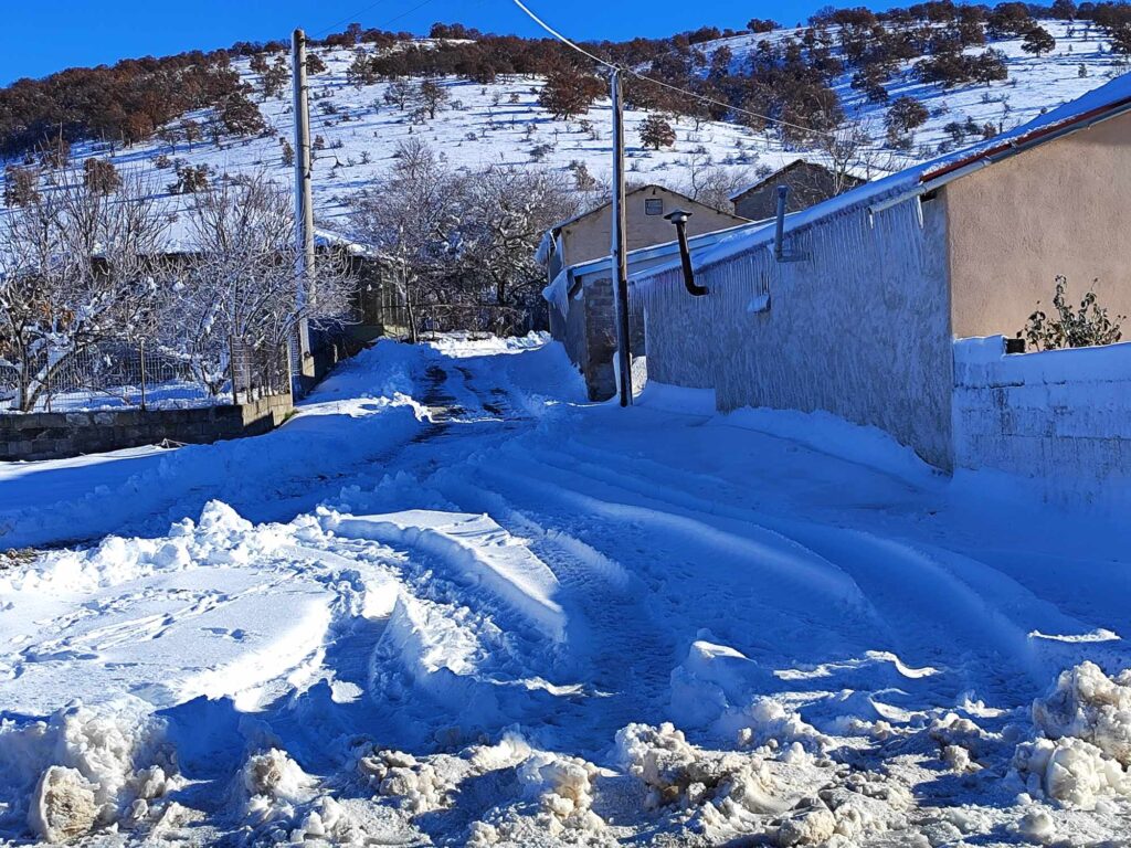 Κοζάνη: Τ.Κ Σιδερών-Η κοινότητα με τις εντυπωσιακά χαμηλές θερμοκρασίες τον χειμώνα