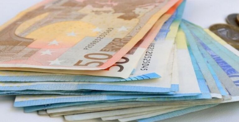 Φόροι: Πάνω από 3 δισ. ο λογαριασμός έως τέλος του έτους – Ποιες υποχρεώσεις πρέπει να τακτοποιηθούν