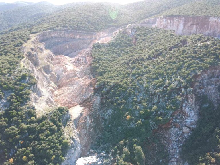Θεσπρωτία: Απαγορεύτηκε η προσέγγιση στην περιοχή της κατολίσθησης