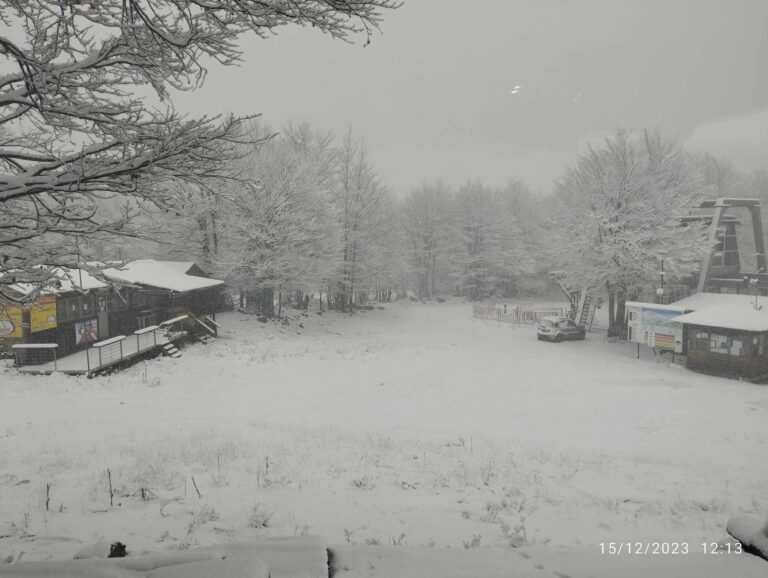 Δυτική Μακεδονία: Συνεχίζεται η χιονόπτωση – Σε επιφυλακή τα εκχιονιστικά σε ολόκληρο το οδικό δίκτυο