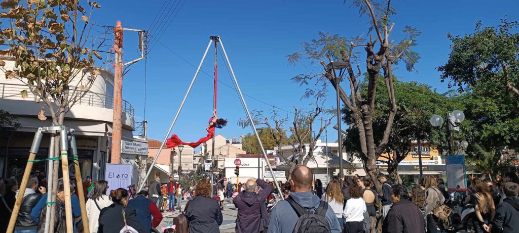 Χανιά: ”Ημέρα των ευχών” – Καλικάντζαροι, σαπουνόφουσκες και γιορτινές μελωδίες