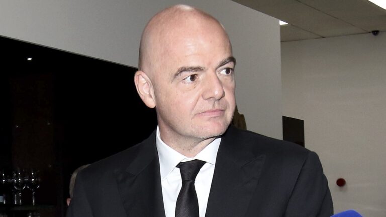 Απάντησε η FIFA στις καταγγελίες για το βεβαρημένο καλεντάρι: «Ενεργούν με εμπορικά συμφέροντα και υποκρισία»