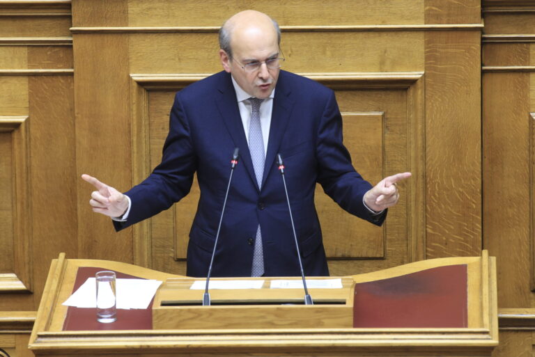 Κ. Χατζηδάκης: Τα τέσσερα πεδία για την εφαρμογή των φορολογικών μεταρρυθμίσεων