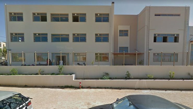 Νέο επεισόδιο με τον 15χρονο μαθητή στο 7ο Γυμνάσιο Χανίων – Αυτοτραυματίστηκε σπάζοντας τζάμι