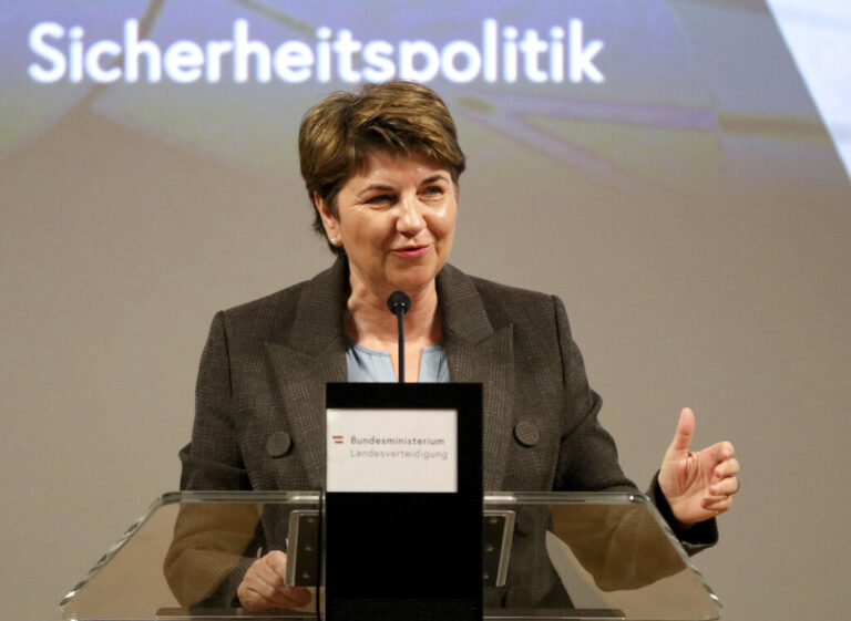 Ελβετία: Η Βιόλα Άμχερντ νέα πρόεδρος της χώρας – Η σύνθεση της κυβέρνησης