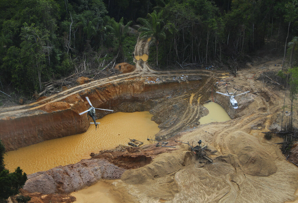 Συντονισμένες επιχειρήσεις σε Κολομβία-Βραζιλία για την καταστροφή παράνομων εγκαταστάσεων εξόρυξης χρυσού