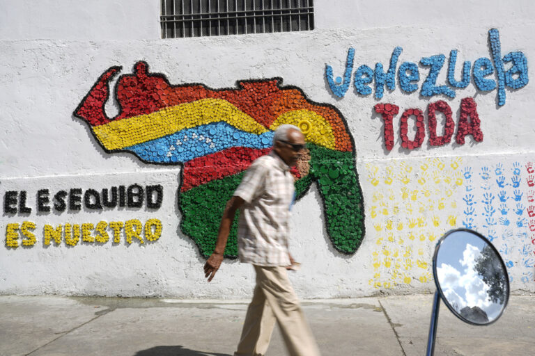 Κλιμακώνεται η ένταση μεταξύ Βενεζουέλας και Γουιάνας με το βλέμμα στα πετρέλαια του Εσεκίμπο
