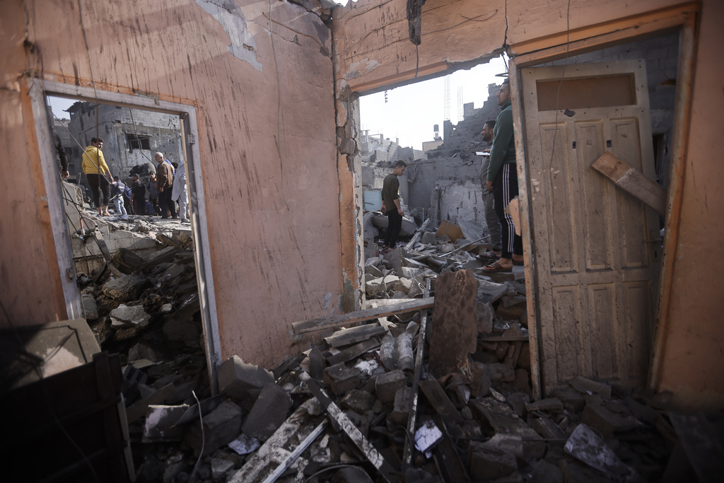Συνεχίζονται οι βομβαρδισμοί στη Λωρίδα της Γάζας – Χαμάς: 200 νεκροί από τα χθεσινά ισραηλινά χτυπήματα