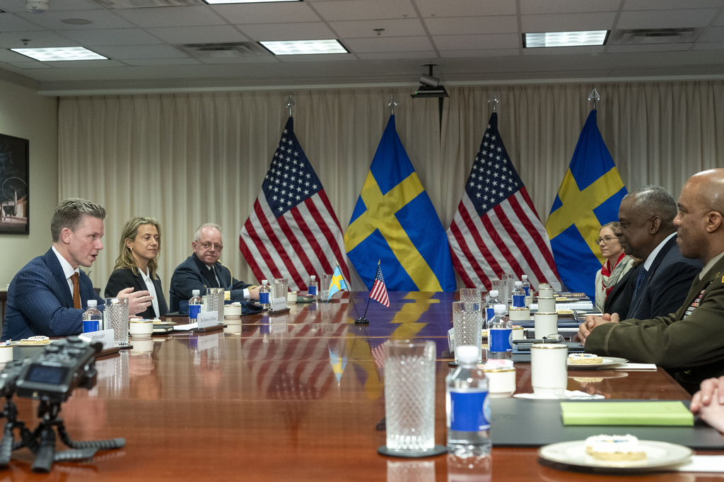 Συμφωνία Αμυντικής Συνεργασίας υπέγραψαν ΗΠΑ και Σουηδία