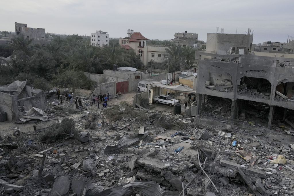 «Θέατρο» πολύνεκρων επιδρομών και μαχών η Γάζα – Τελεσίγραφο από Χαμάς για τους ομήρους