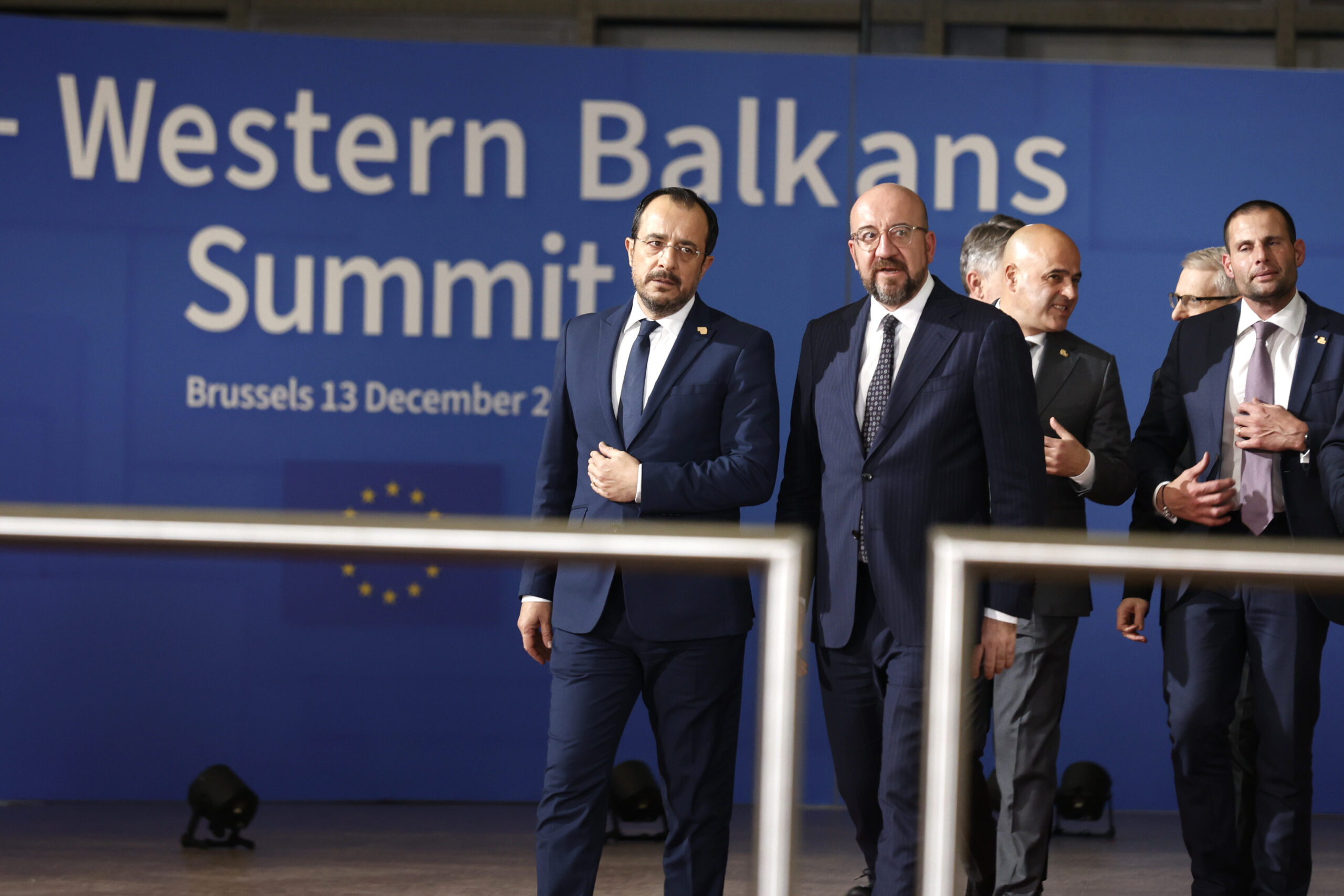 Σεβασμό στα δικαιώματα των μειονοτήτων ζητά η Σύνοδος ΕΕ – Δυτικών Βαλκανίων